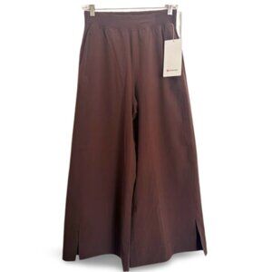 lululemon stretch woven wide-leg high-rise crop size S espresso